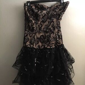 1980s TRACY MILLS STRAPLESS TULLE SEQUINS LACE DRESS, Size 4 BLACK